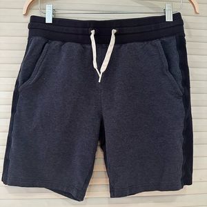 Men's small gray and black psycho bunny shorts
